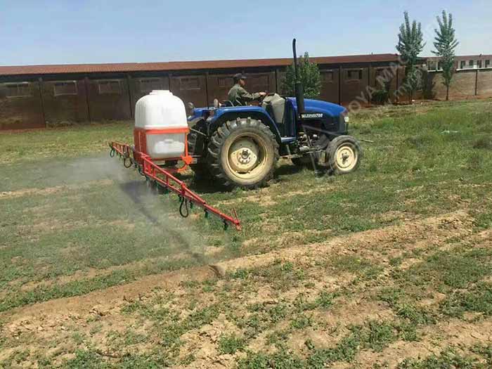 FOYA Rice Wheat Reaper in operation