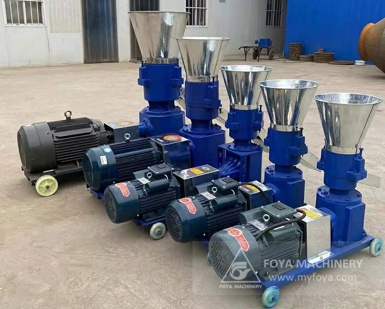 FOYA TMR Feed Mixer in the field